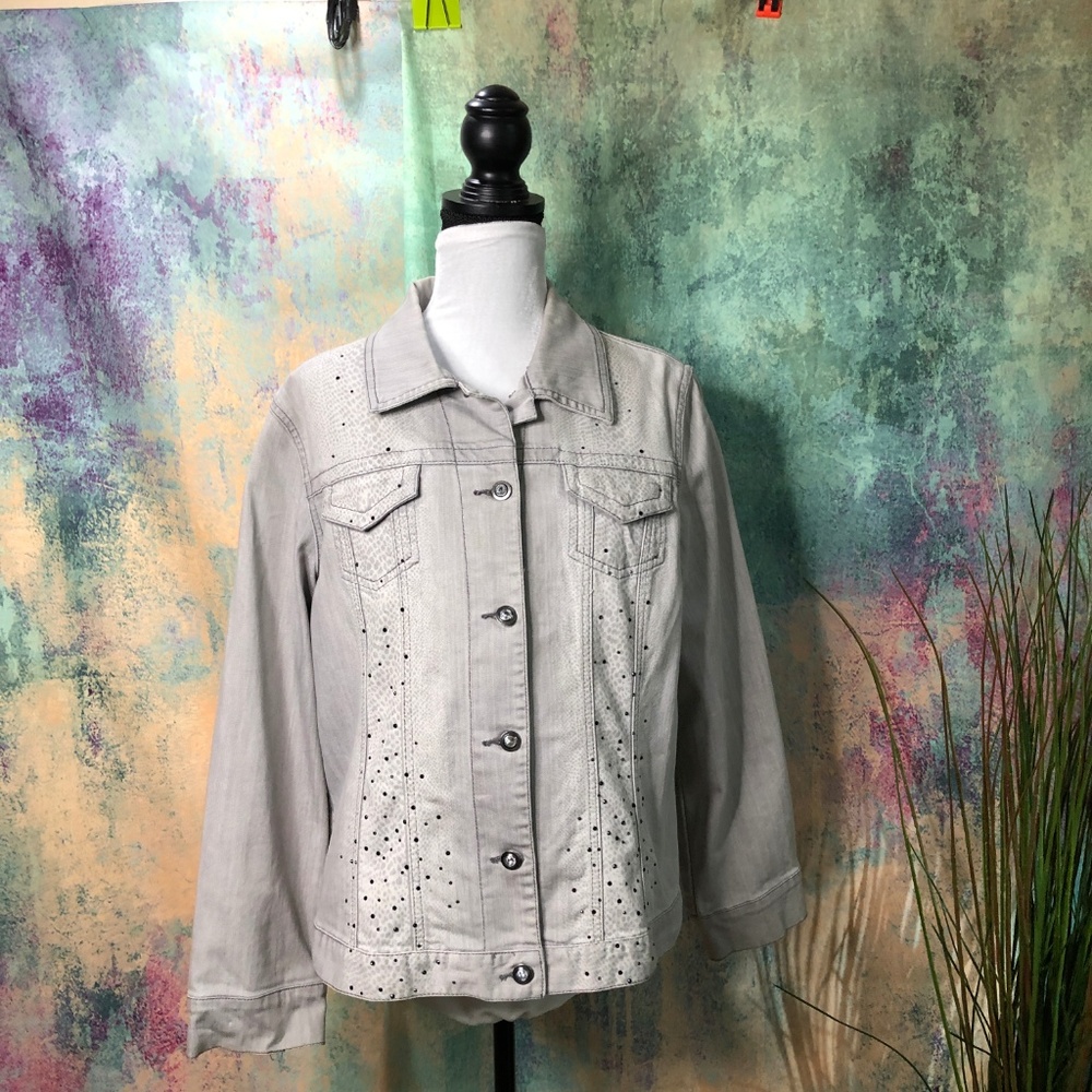 📌Chico's Platinum Stunning Denim Jacket w/ Rhinestones & Animal Print Elements